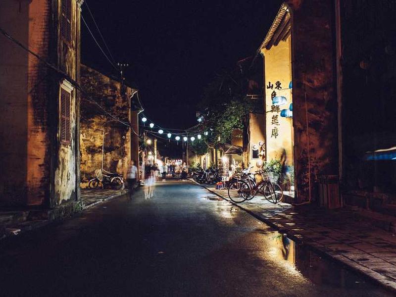 1. Adaptive Goal-Setting and Strategic Agility in a Fluid Economy