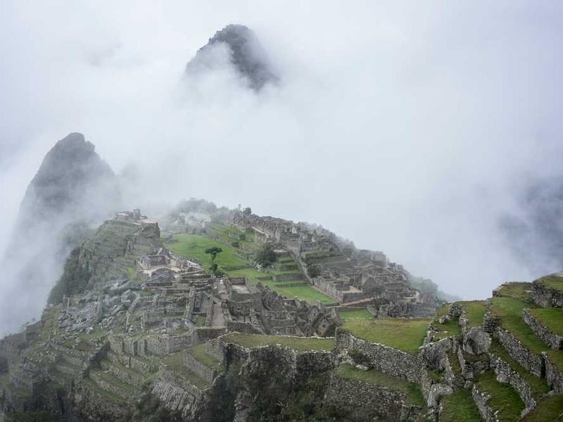 2. Mastering Slow Travel Logistics: The Carbon Budgeter Approach (Hacks 2 & 7)